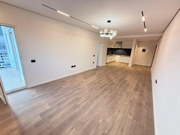Tirane, shitet apartament 2+1+Ballkon Kati 5, 120 m² 230.000 € (liqeni thate)