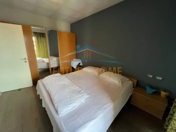 Tirane, shitet apartament 2+1 Kati 8, 125 m² 179.000 € (Yzberisht prane KMY)