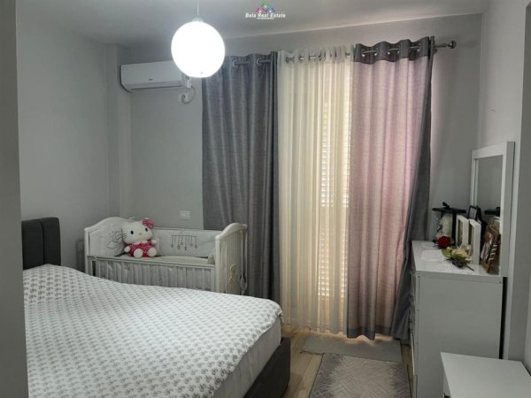 Tirane, shes apartament 2+1 Kati 2, 125 m² 220.000 € (kopshti botanik)