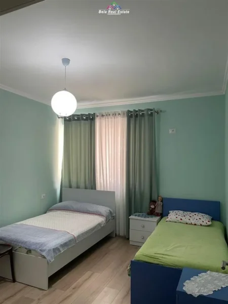 Tirane, shes apartament 2+1 Kati 2, 125 m² 220.000 € (kopshti botanik)