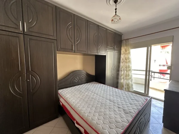 Tirane, shitet 2+1+Ballkon Kati 8, 90 m² 110.000 € (unaza e re)