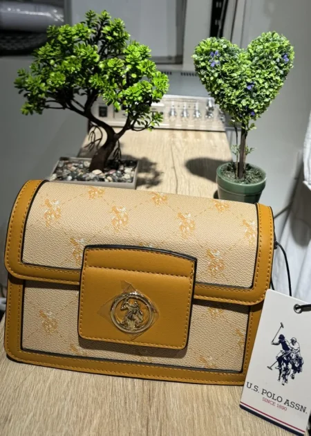 Tirane, ofroj Shes veshje origjinale shumic pakic