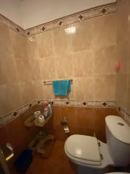 Tirane, jepet me qera apartament 2+1 Kati 3, 137 m² 900 € (Blloku)