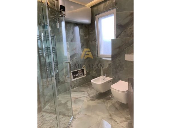 Tirane, jepet me qera apartament 2+1+2 Kati 6, 106 m² 1.000 € (Mine Peza) TEK DONIKA CENTER