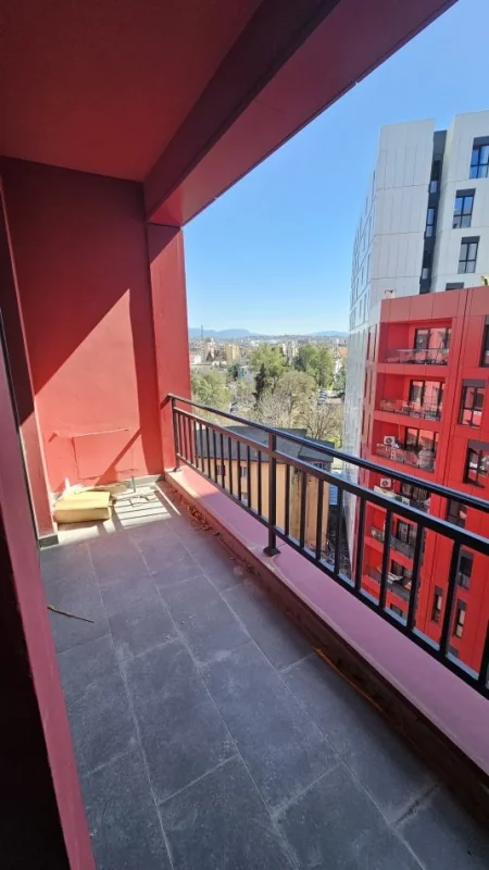 Tirane, shitet apartament 2+1+Ballkon Kati 7, 97 m² 183.000 € (RRUGA E DIBRES)