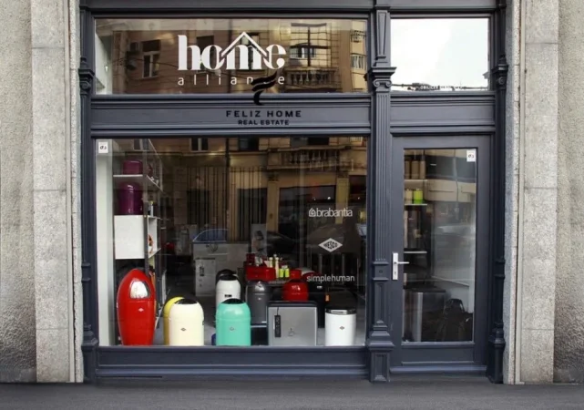 Tirane, shitet dyqan Kati 0, 141 m² 900.000 € (RRUGA E BOGDANEVE)