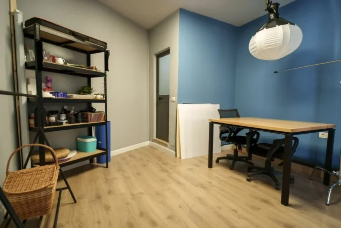 Tirane, jepet me qera zyre Kati 0, 45 m² 600 € (STADIUMI DINAMO)