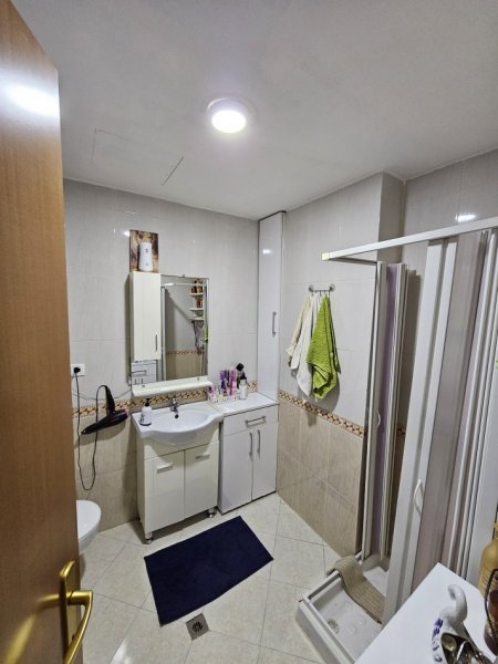 JEPET ME QERA APARTAMENT 1+1 ,  650 € (RRUGA BOGDANEVE)
