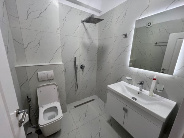 Tirane, jepet me qera apartament 2+1 Kati 7, 118 m² 700 € (Kompleksi &quot;Fratari&quot;,ne zonën e Astirit, Unaza e Re, Tiranë.)
