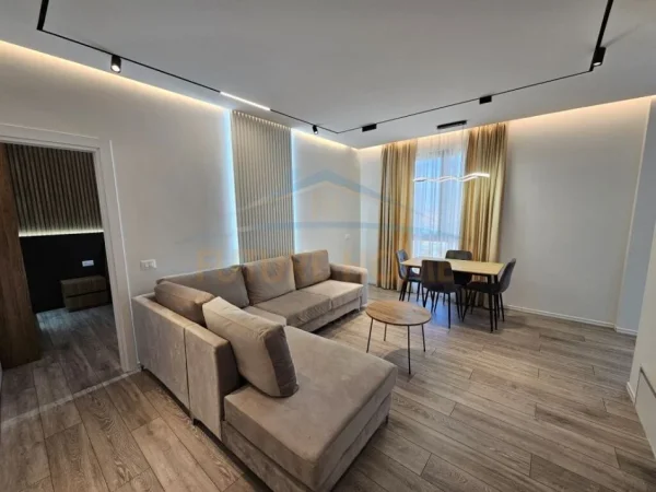 Tirane, shitet apartament 1+1+Ballkon Kati 1, 71 m² 155.000 € (Bulevardi i Ri)