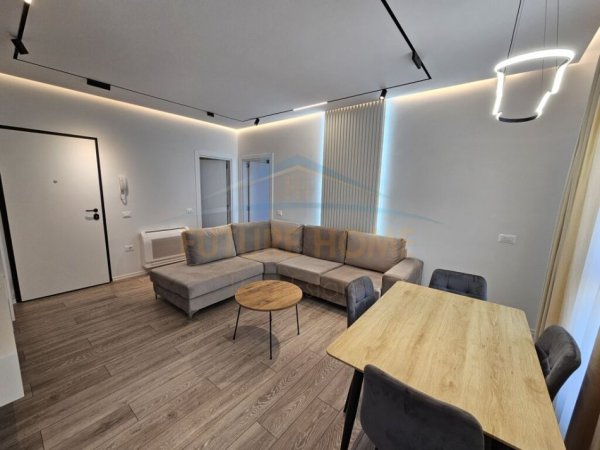 Tirane, shitet apartament 1+1+Ballkon Kati 1, 71 m² 155.000 € (Bulevardi i Ri)