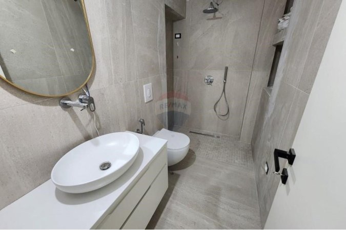 Tirane, shitet apartament 2+1 Kati 0, 64 m² 98.000 € (Shitet - Apartament 2+1 ne rrugen Bardhyl)