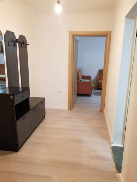 Tirane, shes apartament 1+1+BLK Kati 5, 57 m² 55.000 Euro (Kryqezimi medrese)