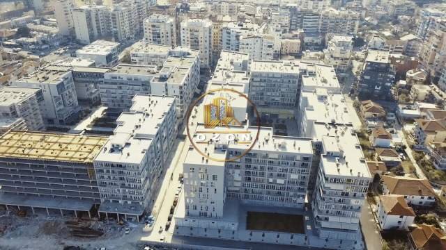 Tirane, jepet me qera Vile 2 Katshe Kati 2, 380 m² 2.500 Euro (Komuna e Parisit)