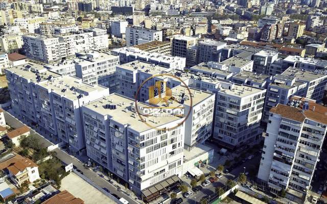Tirane, jepet me qera Vile 2 Katshe Kati 2, 190 m² 1.800 Euro (Komuna e Parisit)