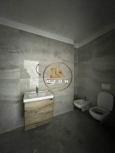 Tirane, jepet me qera apartament 1+1 Kati 6, 84 m² 650 Euro (Komuna e Parisit)