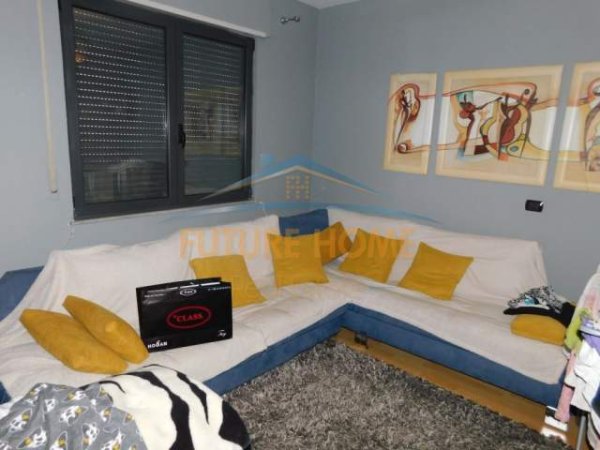 Durres, shitet apartament duplex 2+1 Kati 4, 224 m² 180.000 Euro (Kopshti Sotir Noka)