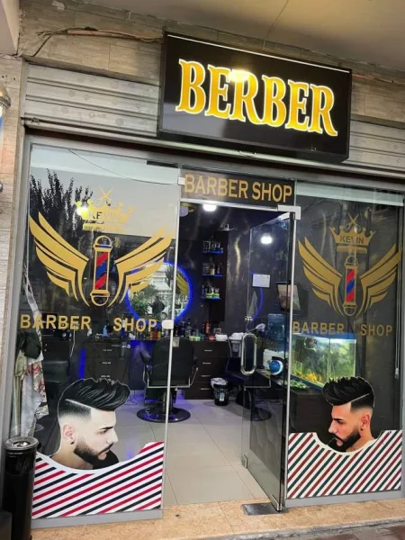 Okazion!! Mbyllet biznesi Barbershop! Shiten Pajisjet 4000 euro i diskutushem