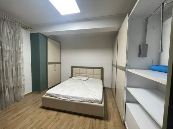 Tirane, jepet me qera apartament 2+1+BLK Kati 4, 100 m² 400 Euro (Rruga Muhamed Gjollesha)