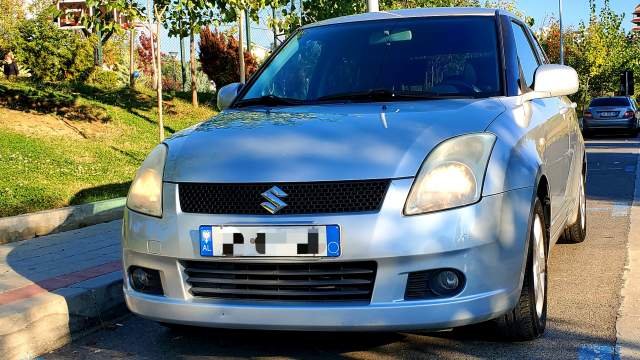 Tirane, shitet makine Suzuki Swift Viti 2006, 2.950 Euro