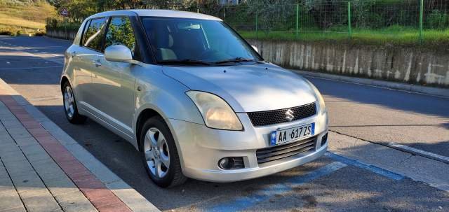 Tirane, shitet makine Suzuki Swift Viti 2006, 2.950 Euro