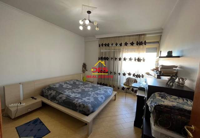 Shqiperi, shitet apartament duplex 3+1+A+BLK Kati 5, 155 m² 107.000 Euro (Hysni Alimerko,Vlorë)