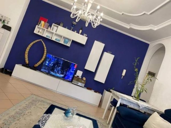 Tirane,  apartament 2+1 Kati 5, 85 m² 500 Euro (Komuna e Parisit)