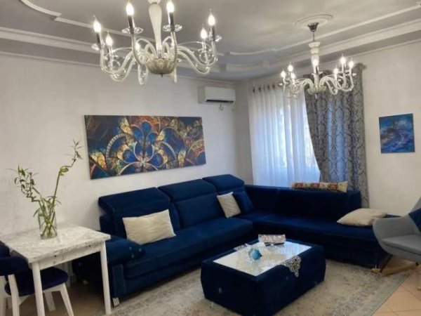 Tirane,  apartament 2+1 Kati 5, 85 m² 500 Euro (Komuna e Parisit)