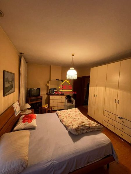 Tirane, shitet apartament Kati 1, 120 m² 150.000 Euro