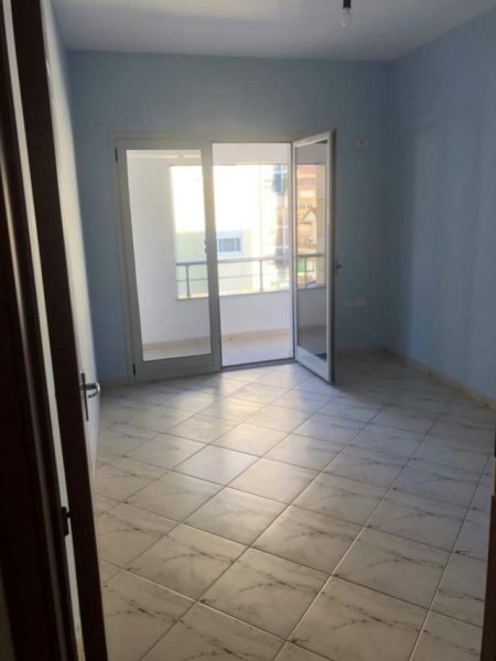 Tirane, shitet 2+1+A+BLK Kati 5, 99 m² 145.000  (ISH KESH)