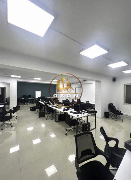 Tirane, jepet me qera ambjent biznesi Kati 1, 514 m² 7.710 Euro (Blloku)