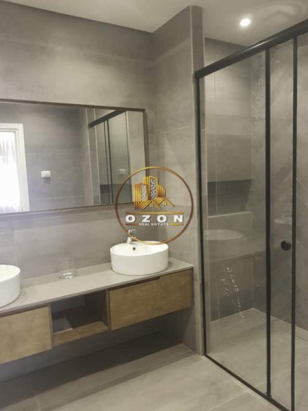 Tirane, jepet me qera apartament 3+1+BLK Kati 1, 146 m² 1.300 Euro (TEG)