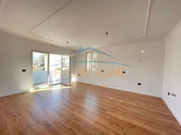 Tirane, shes apartament 2+1+A+BLK Kati 4, 115 m² 155.000 Euro (RRUGA E KAVAJES)