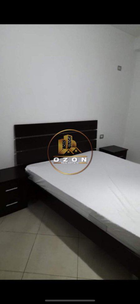 Tirane, jepet me qera apartament 1+1+BLK Kati 3, 60 m² 350 Euro (Kopshti Botanik)