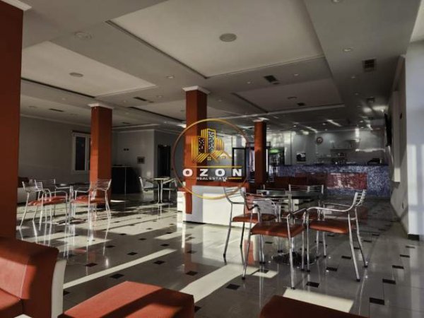 Tirane, jepet me qera ambjent biznesi Kati 2, 330 m² 1.500 Euro (Sauk)