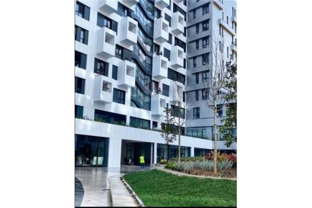 Tirane, jepet me qera ambjent biznesi Kati 0, 200 m² 3.500 Euro (Rr. Kavajes, Square 21.)
