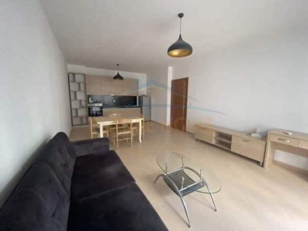 Durres, jepet me qera apartament 1+1+BLK Kati 4, 80 m² 350 Euro (Vollga, Durres)