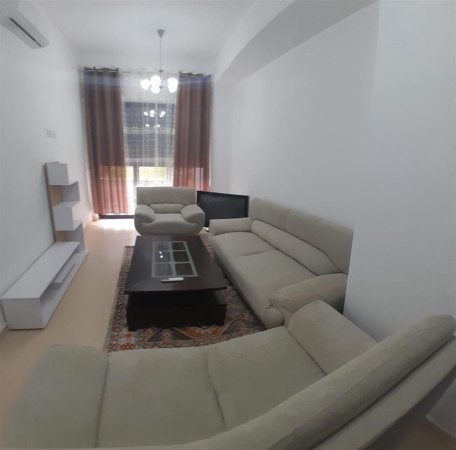 Tirane, jepet me qera apartament 1+1+Ballkon Kati 1, 70 m² 400 € (KODRA E DIELLIT)