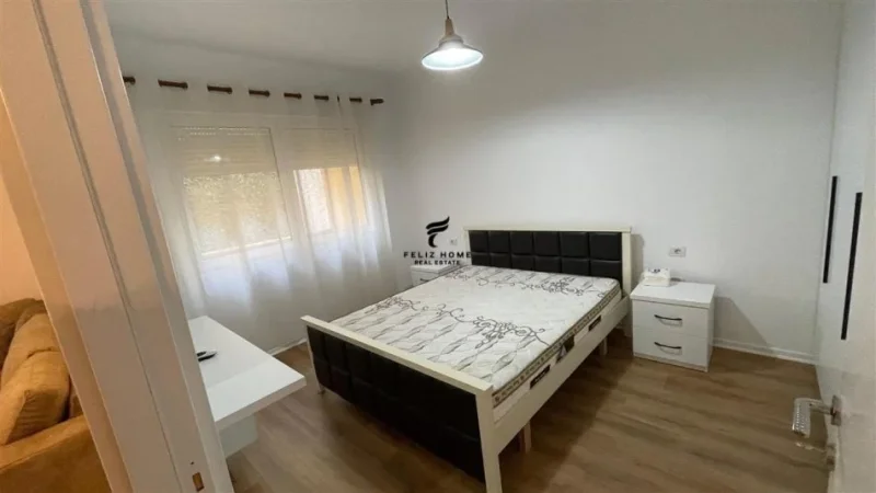 Tirane, jepet me qera apartament 2+1 Kati 2, 90 m² 800 € (KODRA E DIELLIT)
