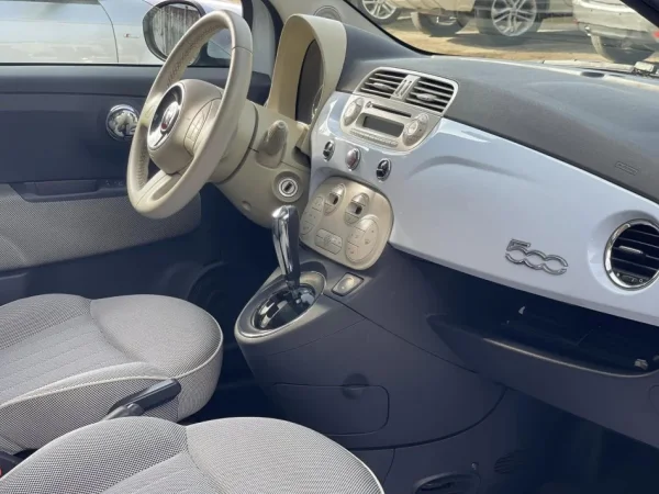 Tirane, shes makine FIAT 500 Benzin, blu e hapur automatik Klima 49.000 km 5.900 €