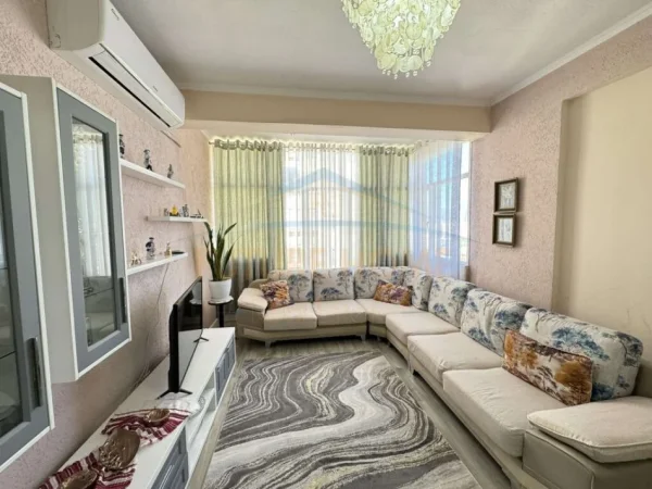 Tirane, shitet apartament 2+1 Kati 7, 81 m² 129.000 € (Yzberisht)