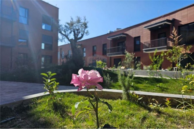 Tirane, shitet garsonier Kati 0, 40 m² 69.000 € (Rose Garden - Tegu,)