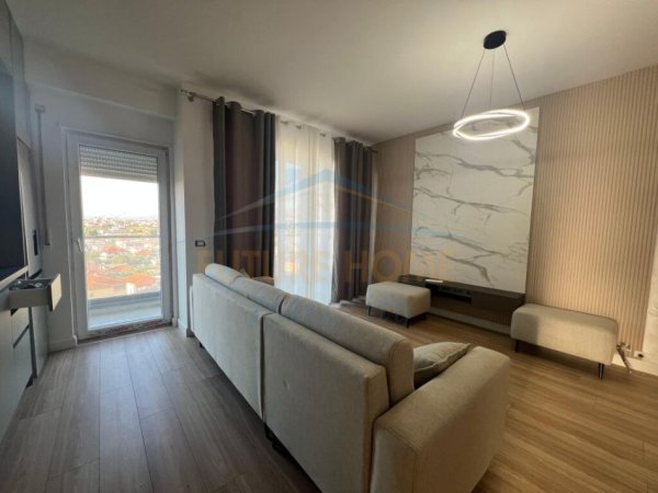 Tirane, jepet me qera apartament 2+1 Kati 9, 106 m² 700 € (Don Bosko)