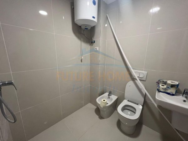 Tirane, jepet me qera apartament 2+1 Kati 9, 106 m² 700 € (Don Bosko)