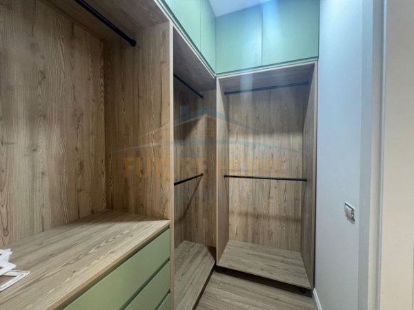 Tirane, jepet me qera apartament 2+1 Kati 9, 106 m² 700 € (Don Bosko)