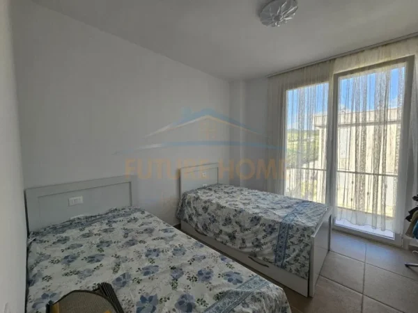 Durres, shitet apartament 3+1 Kati 0, 300 m² 380.000 € (Gjiri i Lalezit)