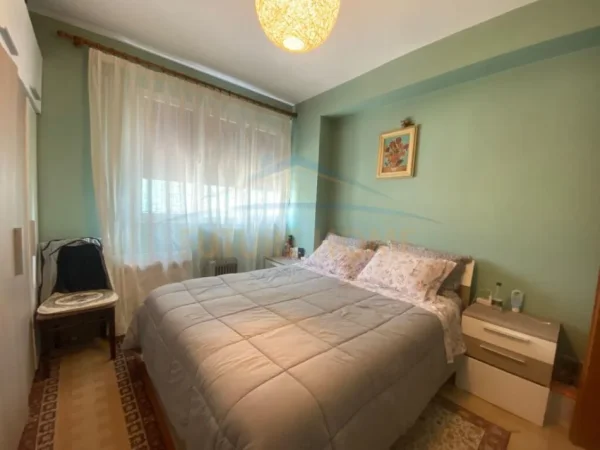 Tirane, shitet apartament 2+1 Kati 9, 105 m² 238.000 € (Ish Ekspozita)