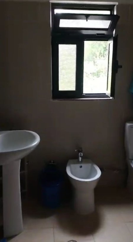 Tirane, jepet me qera apartament 1+1+Ballkon Kati 2, 64 m² 220 € (QYTET STUDENTI)