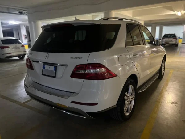 Tirane, SHITET 2012 Mercedes Benz ML 350 Diesel Double Panoramic Nafte, e bardhë automatik Klima 235.200 km 13.000 €