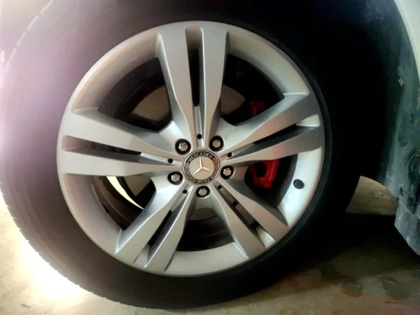 Tirane, SHITET 2012 Mercedes Benz ML 350 Diesel Double Panoramic Nafte, e bardhë automatik Klima 235.200 km 13.000 €